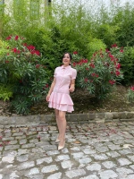 Pembe Volanlı Kısa Elbise