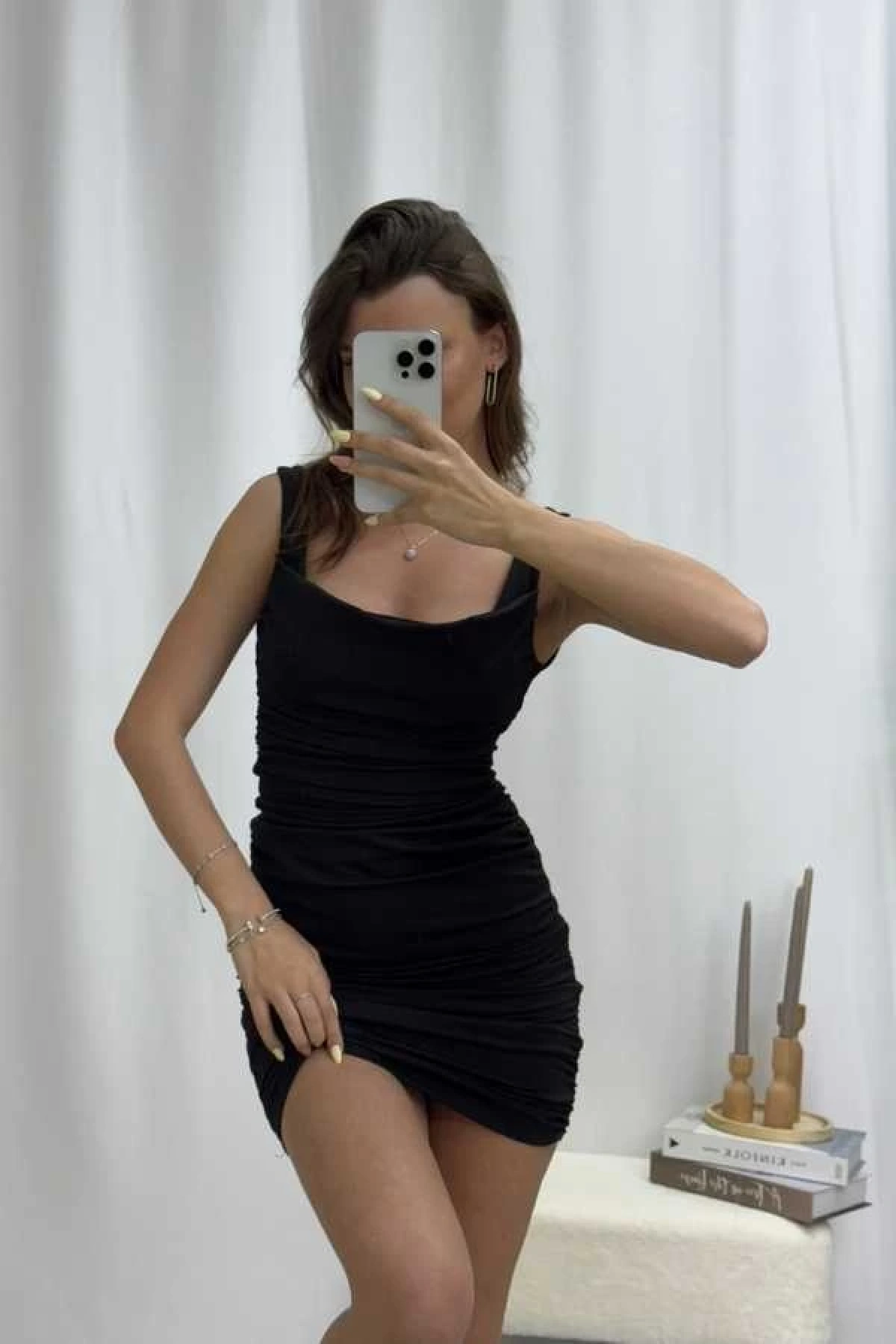 Eva Büzgülü Elbise - Siyah