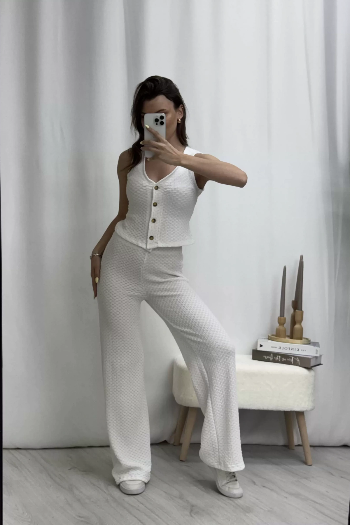 Gofre Dökümlü Takım - Beyaz