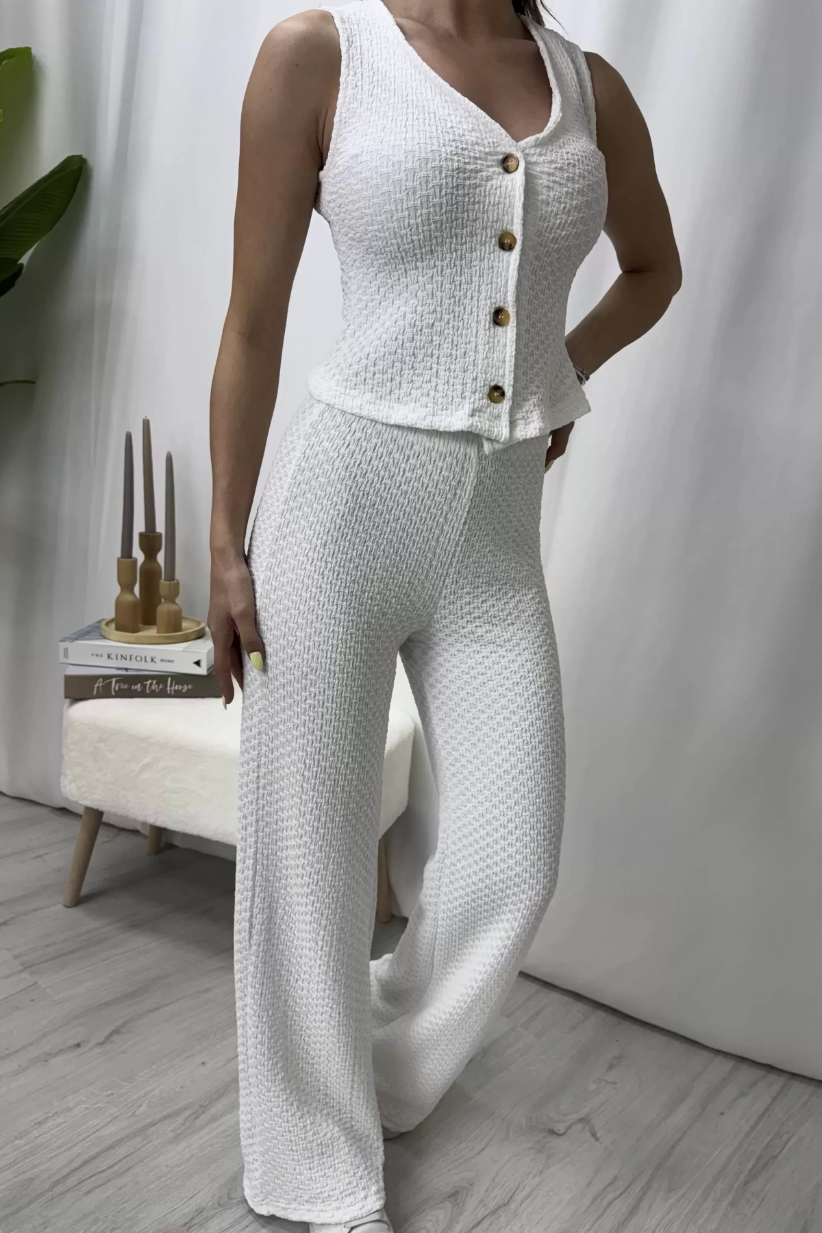 Gofre Dökümlü Takım - Beyaz