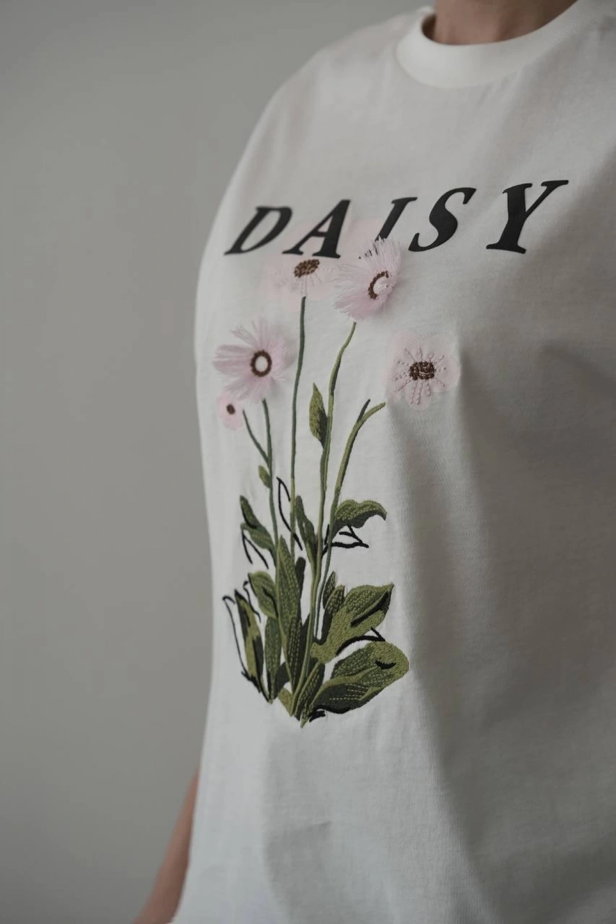 Daisy T-shirt