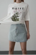 Daisy T-shirt