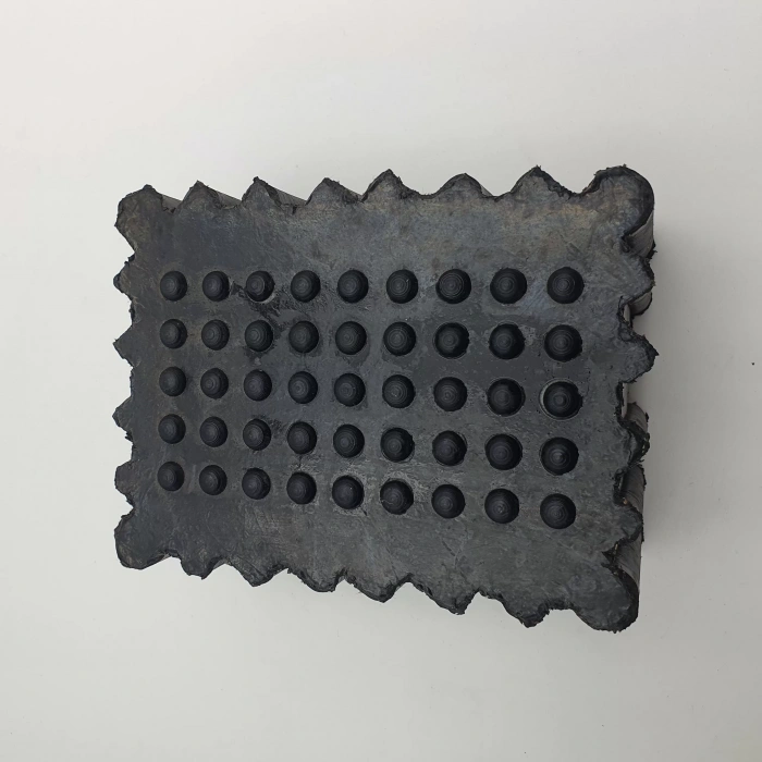 Lift Ayak Tampon Takozu Kare Yükseklik Ölçüsü 77mm En Ölçüsü 120mm Boy Ölçüsü 163mm