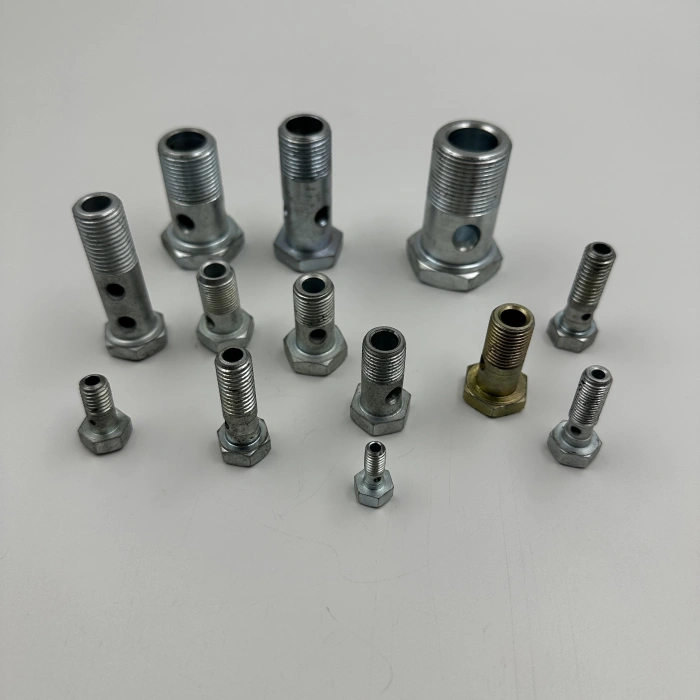 Delikli Mazot Civatası Orta M6x1