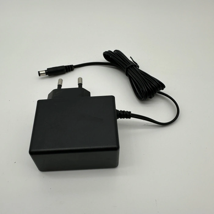 Gazlı Çivi Çakma Tabancası Şarj Adaptörü B Tipi