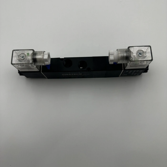 Pnömatik Valf Ventil Geniş Gövde 4V330C-08 1/4 - 5/3 BB K.M. 12V/24V/110V/220V