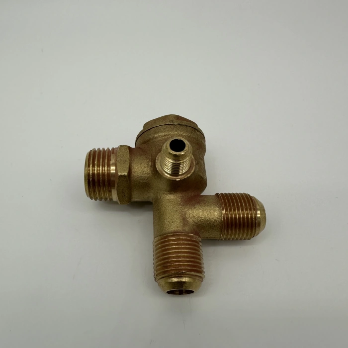 Sessiz Yağsız Kompresör Çekvalfi Çift Girişli 1/2 - 3/8 - M10x1