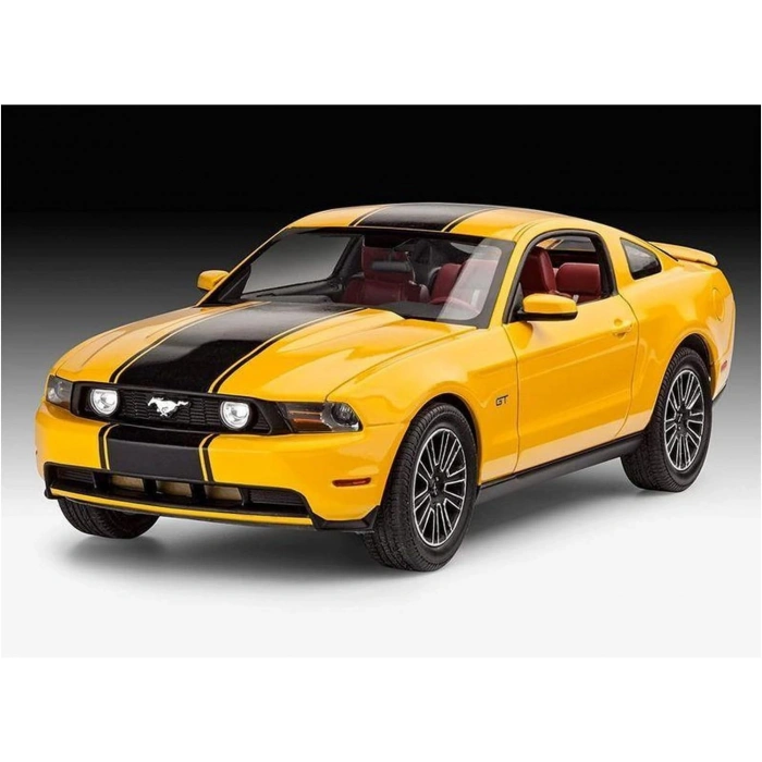 Revell 07046 1/25 2010 Ford Mustang GT