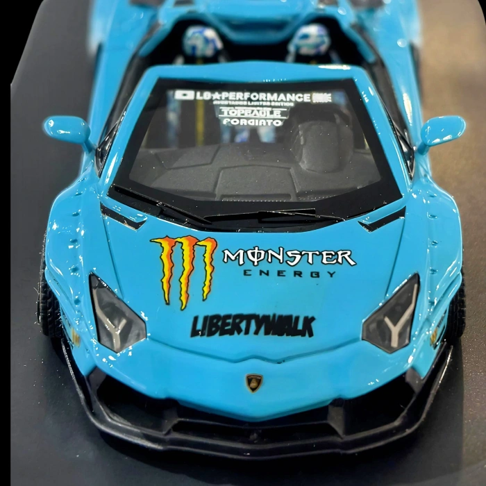 Liberty Walk 1/64 Lamborghini LB 700 (287/500) Limited Edition