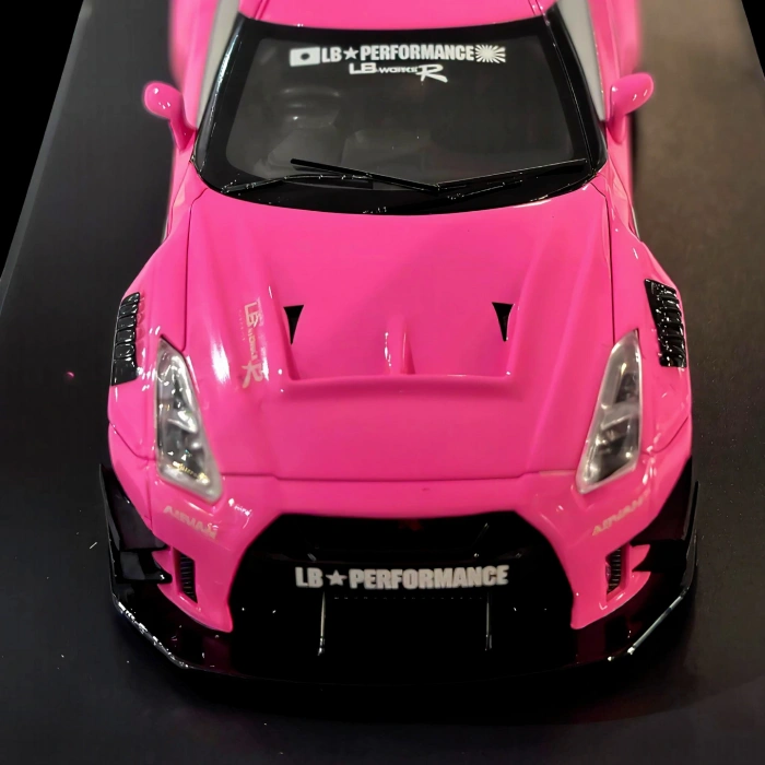 Liberty Walk 1/64 GT-R R35 (099/300) Limited Edition