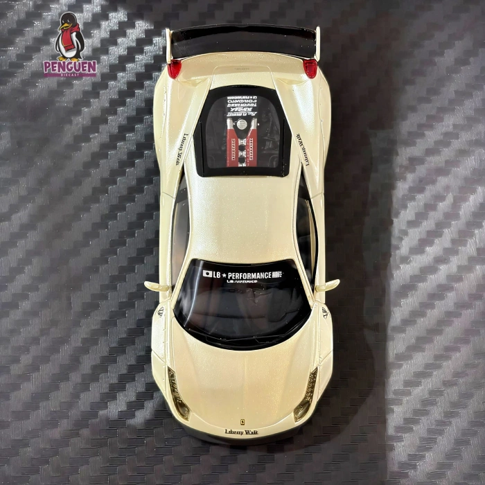 M. C. E. 1/64 Ferrari 458 Italia