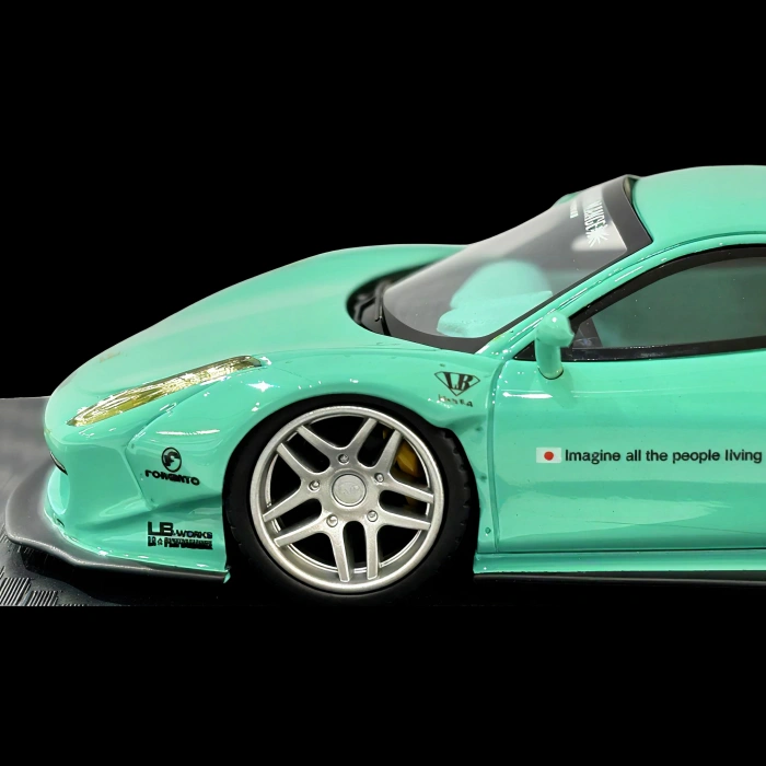 M. C. E. 1/64 Ferrari 458 Italia