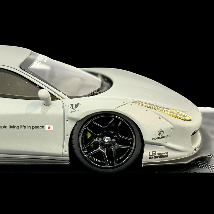 M. C. E. 1/64 Ferrari 458 Italia