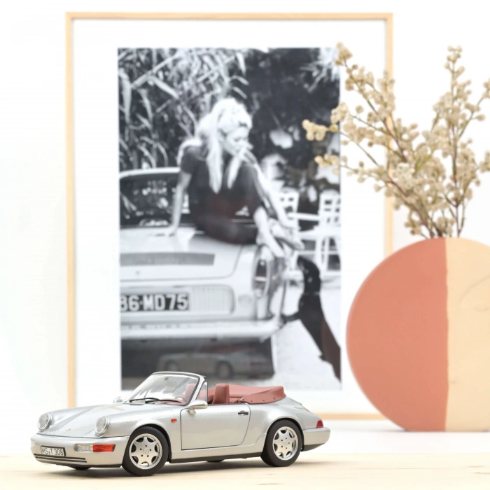Norev 187330 1/18 Porsche 911 Carrera 2 Cabriolet 1990 Silver