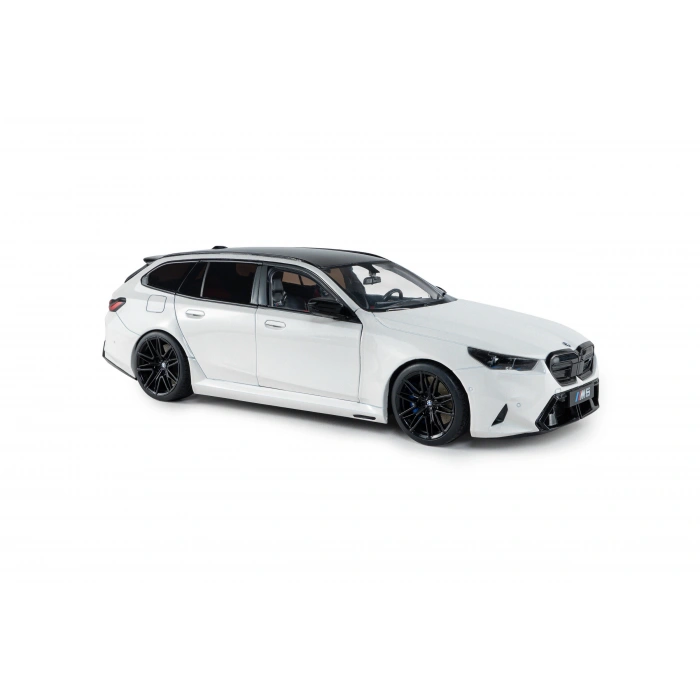 Solido S1814802 1/18 BMW M5 TOURING – Alpine White Solid – 2025