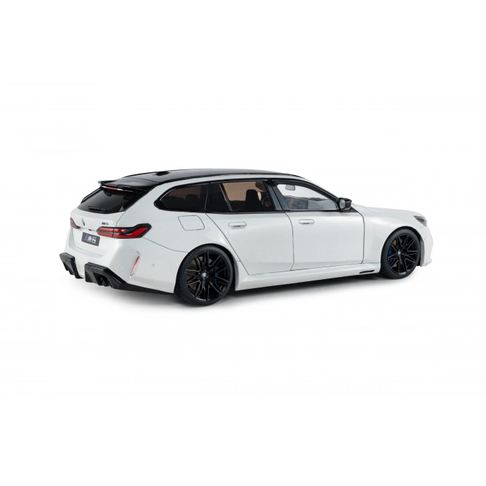 Solido S1814802 1/18 BMW M5 TOURING – Alpine White Solid – 2025