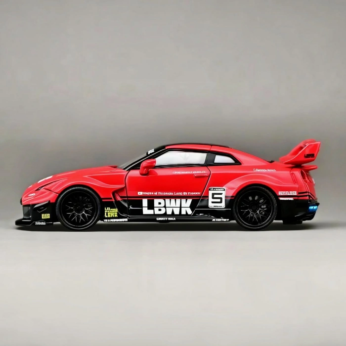 CM Model 1/64 Nissan 35GT-RR LBWK Super Silhouette Finished Product