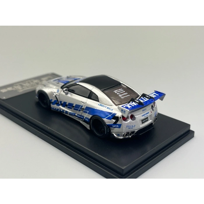 E.T Model 1/64 Nissan GT-R R35 Brians 2F2F Skyline LB Liberty Walk Livery