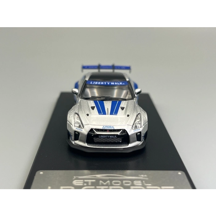 E.T Model 1/64 Nissan GT-R R35 Brians 2F2F Skyline LB Liberty Walk Livery