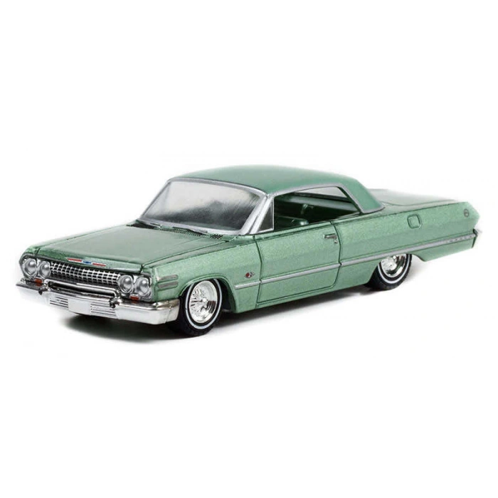 Greenlight 1/64 California Lowriders Series 1 - 1963 Chevrolet Impala Lowrider - Custom Light Green Solid Pack