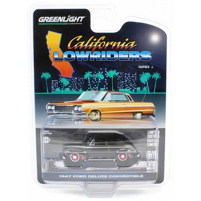 Greenlight 1/64 California Lowriders Series 5 - 1947 Ford Deluxe Convertible – Black and Red Solid Pack