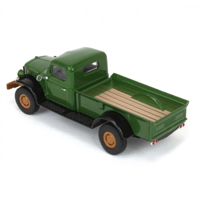 Greenlight 1/64 Hollywood Series 42- 1947 Dodge Power Wagon 62030-D
