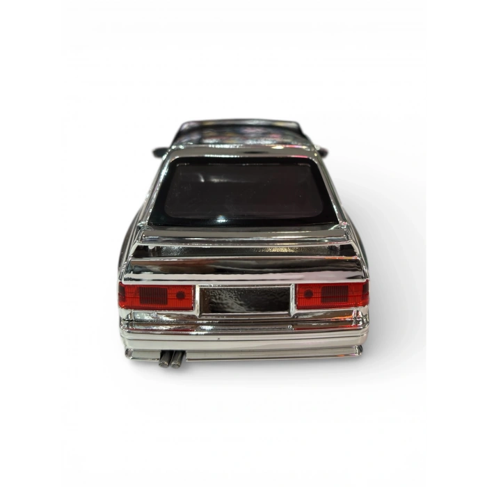 Hobbiez World 1/24 BMW E30 M3 - Silver