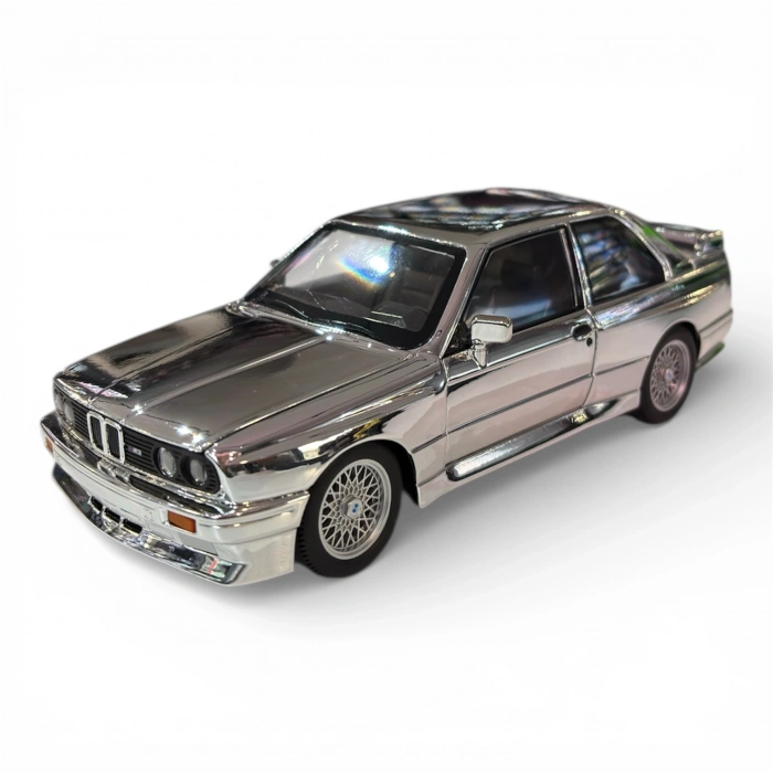 Hobbiez World 1/24 BMW E30 M3 - Silver