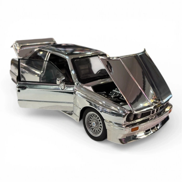 Hobbiez World 1/24 BMW E30 M3 - Silver