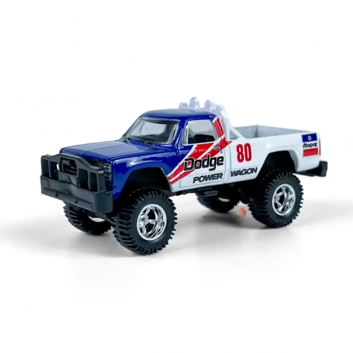 Hot Wheels Premium Team Transport - 80 Dodge Macho Power Wagon & Retro Rig