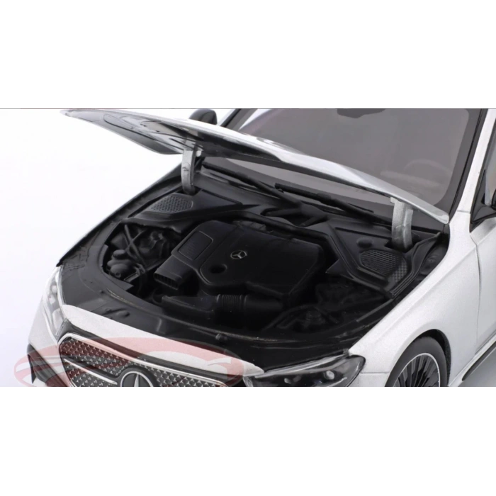 İScale 1800611 1/18 Mercedes-Benz E Class (W214) 2023 White