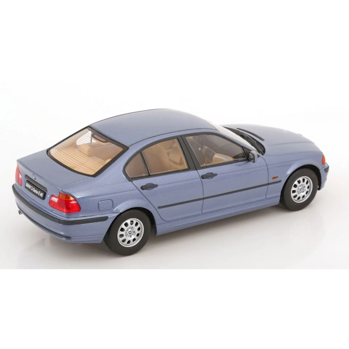 KK SCALE 181432 1/18 BMW 3 Serie (E46) Limousine 1999 Light Blue Metallic