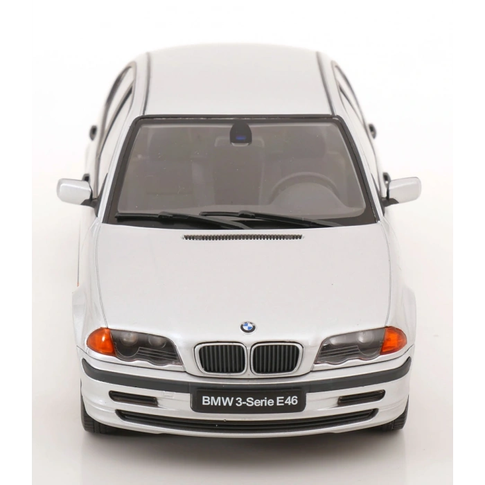 KK SCALE 181431 1/18 BMW 3 Serie (E46) Limousine 1999 Silver