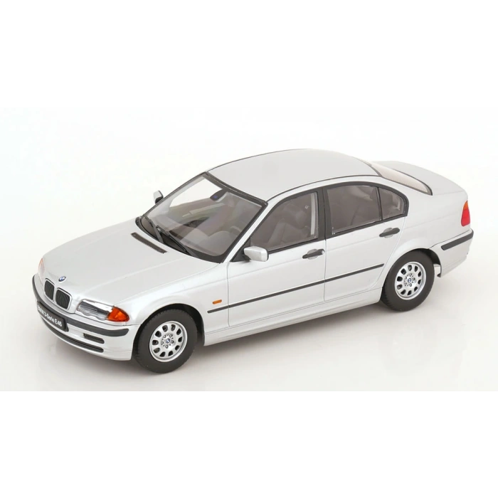 KK SCALE 181431 1/18 BMW 3 Serie (E46) Limousine 1999 Silver
