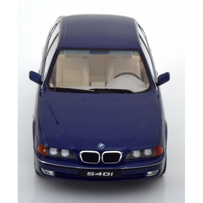 KK SCALE 181052 1/18 BMW 540i E39 Sedan 1995 Blue Metallic