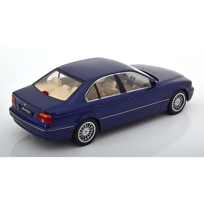 KK SCALE 181052 1/18 BMW 540i E39 Sedan 1995 Blue Metallic