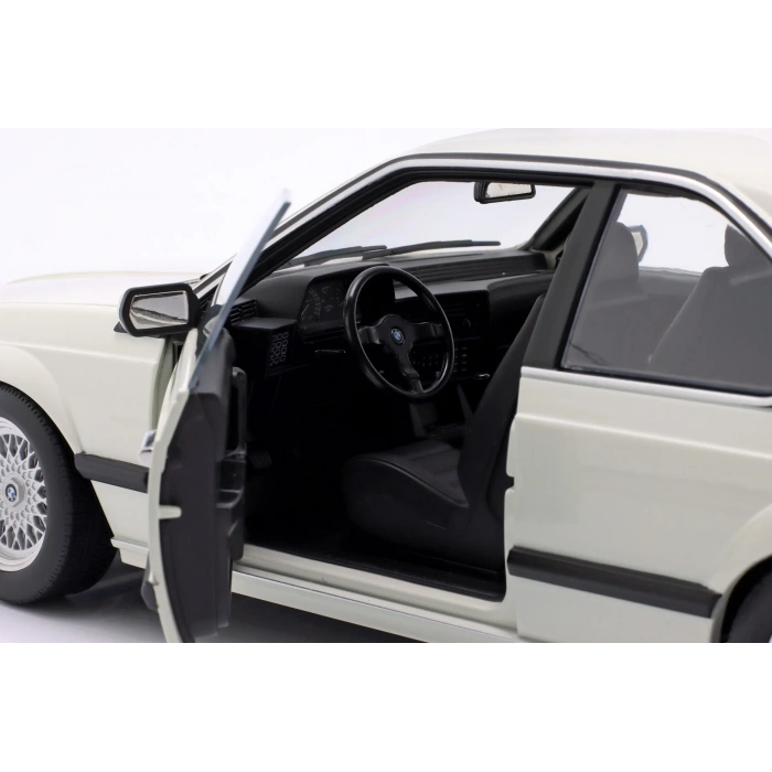 KK SCALE 120164 1/12  BMW M635 CSI 1987 White