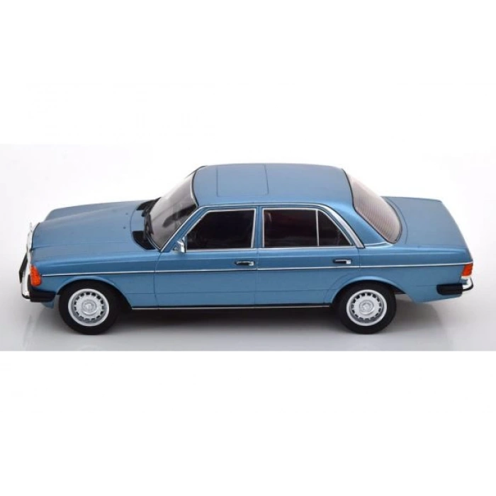 KK SCALE 1/18 Mercedes-Benz 230E W123 1975 Blue Metallic
