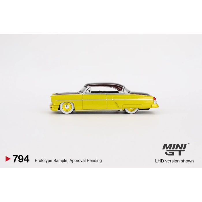 Mini GT MGT00794 1/64 Lincoln Capri Hot Rod 1954 Lime Yellow