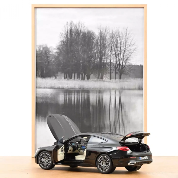 Norev 183937 1/18 Mercedes-Benz CLE Coupe 2024 Obsidian Black Metallic