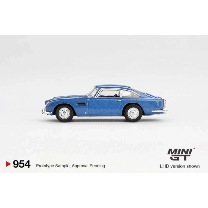 Mini GT 1/64 Aston Martin DB5 Sierra Blue