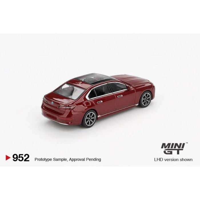 Mini GT 1/64 BMW i7 xDrive60 Aventurin