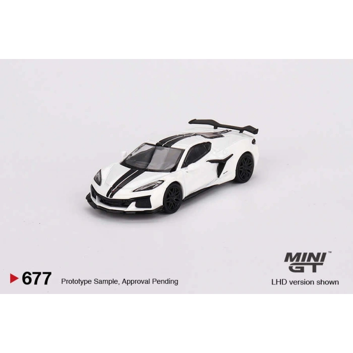Mini GT MGT00677 1/64 Chevrolet Corvette Z06 2023 Arctic White