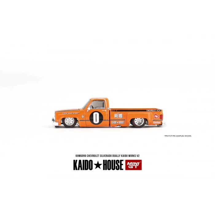 Mini GT 1/64 Chevrolet Silverado Dually KAIDO WORKS V2