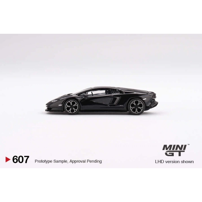 Mini GT MGT00607 1/64 Lamborghini Countach LPI 800-4 Nero Maia