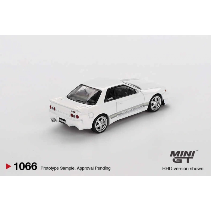 Mini GT 1/64 Nissan Skyline GT-R (R32) VeilSide Combat C-I White
