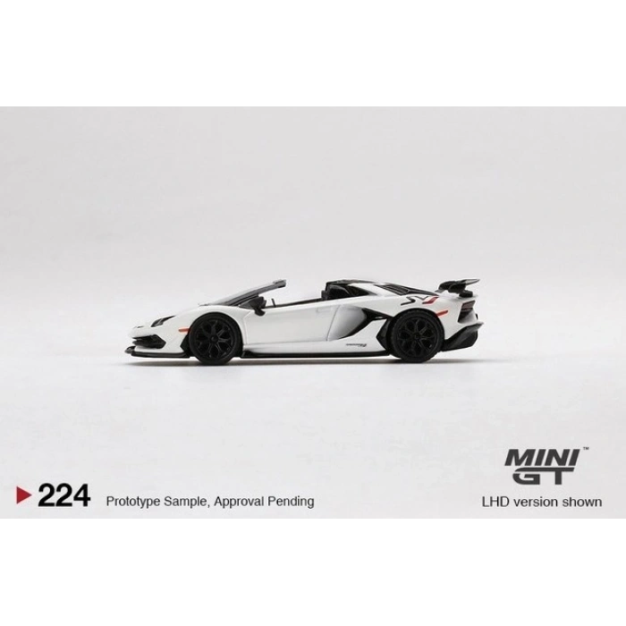 Mini GT MGT00224-L Lamborghini Aventador SVJ Roadster