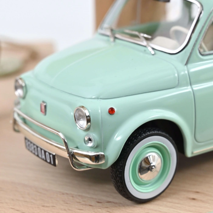 Norev 1/18 Fiat 500 L 1968 Pastel Blue Birth Gift