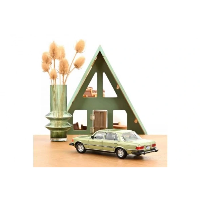 Norev 1/18 Mercedes-Benz 450 SEL 1979 Silver Green – DALLAS TV Version