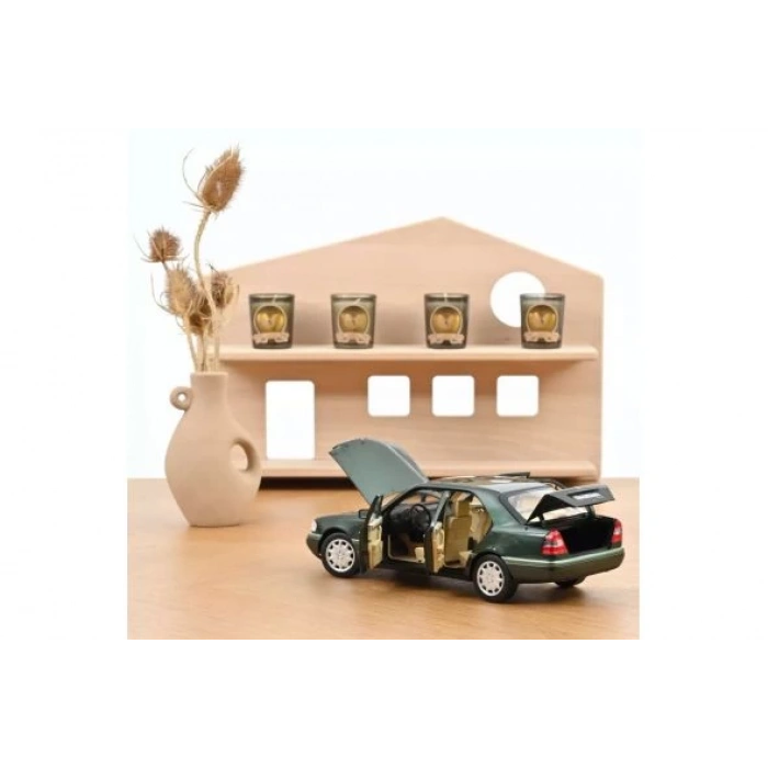 Norev  1/18 Mercedes-Benz C-Class 1993  Malachit Green